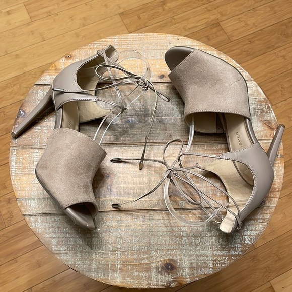 Marc Fisher The Rylin Taupe Nude Suede Ankle Tie Peep Toe Heels Size 8 - Picture 9 of 15